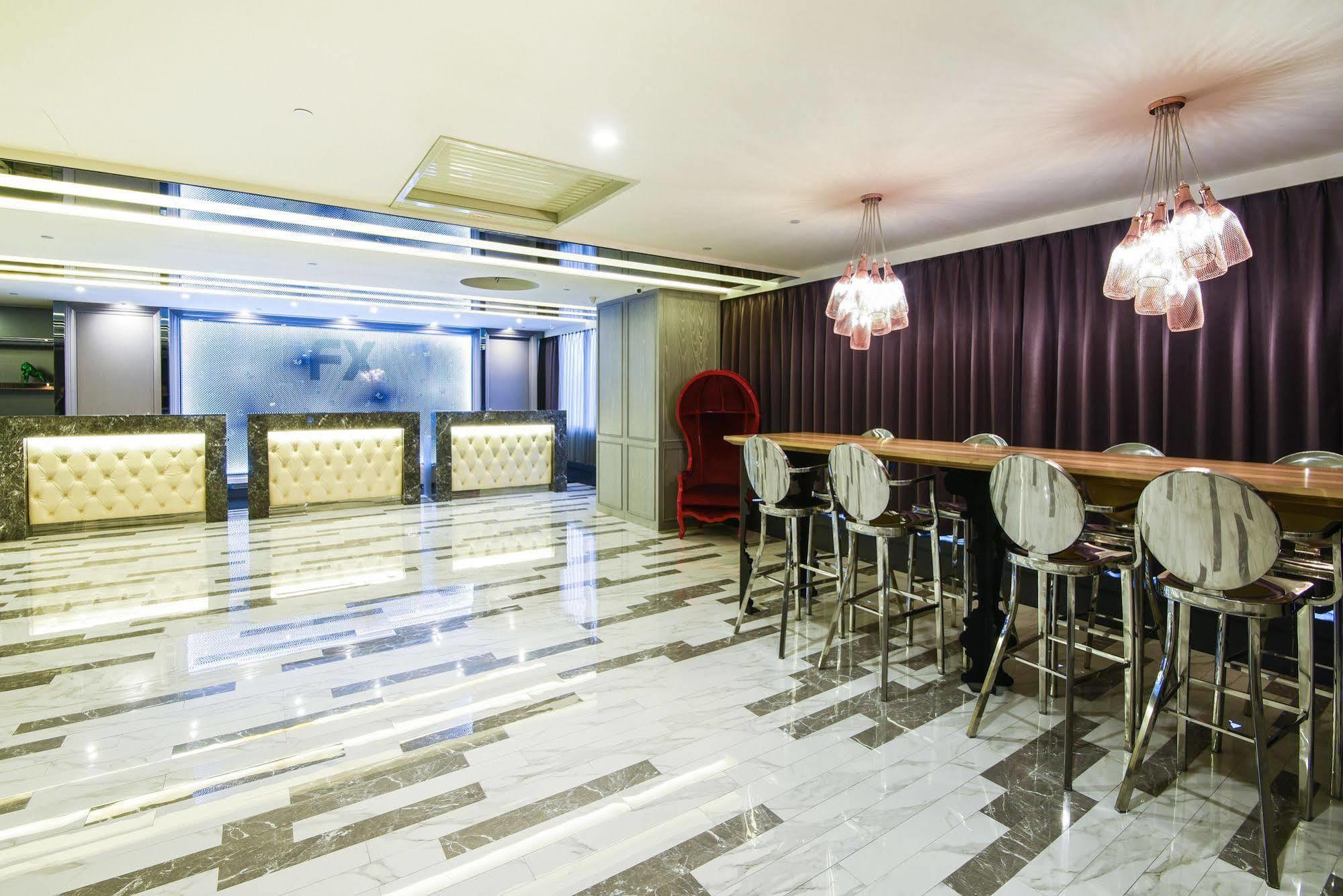 Fx Hotel Tainan Eksteriør billede